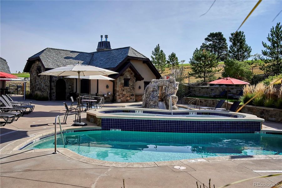 Community amenities in , Parker (Image 16).