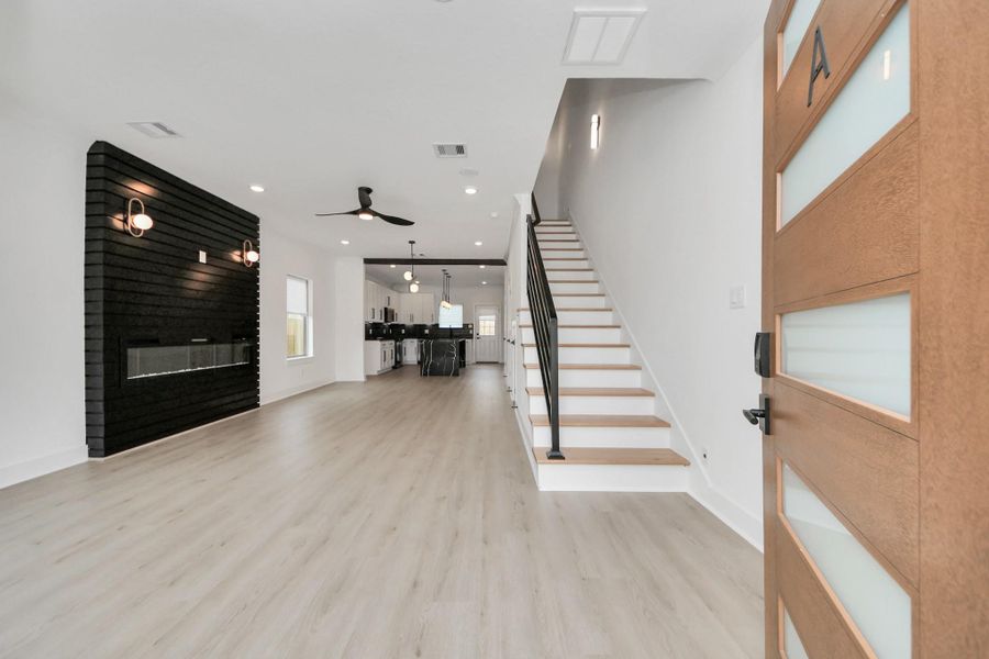 Spacious, unfurnished interior of a new home in , Houston (Image 20).
