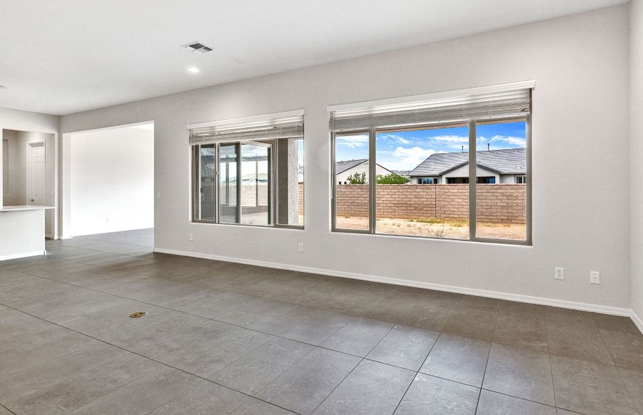 Spacious, unfurnished interior of a new home in Del Webb at Rocking K, Tucson (Image 23).