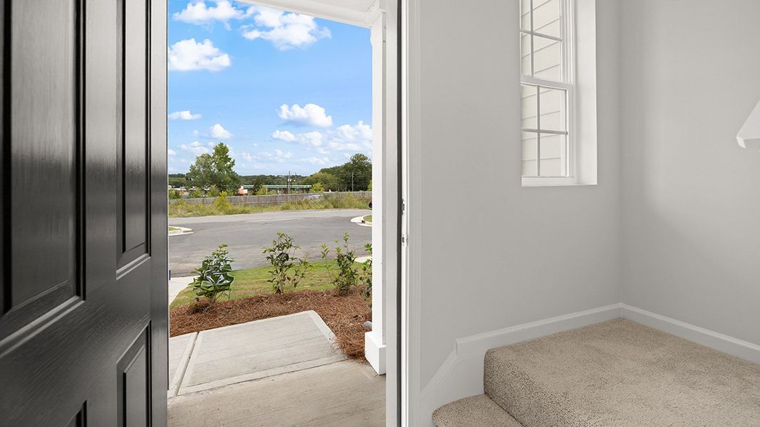 Spacious, unfurnished interior of a new home in Woodbury Park, South Fulton (Image 14).