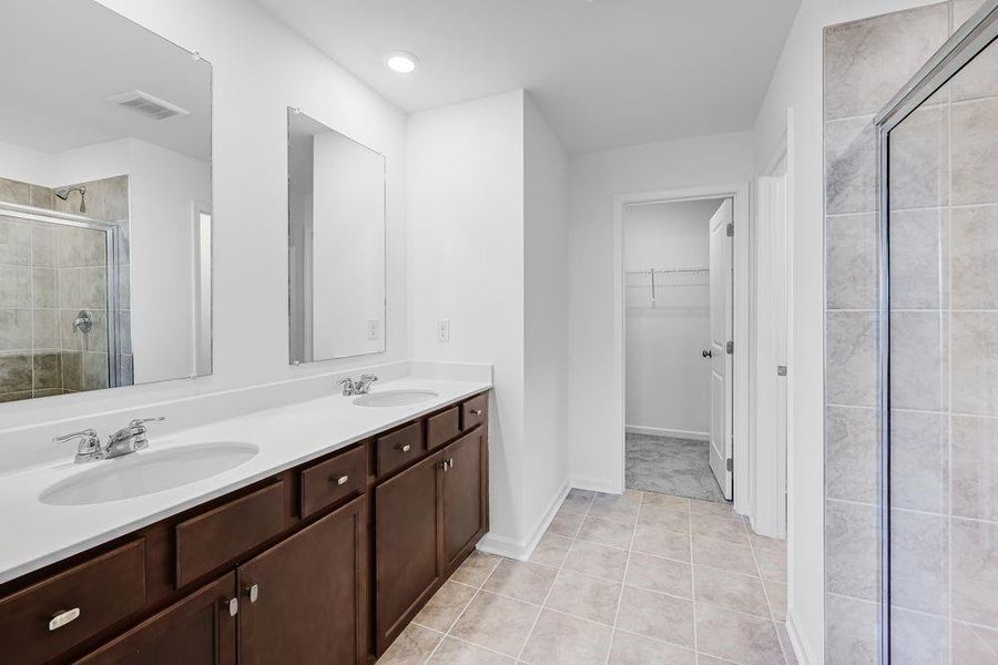 Furnished interior view inside a new home in Chandler Run, Tucker (Image 8).