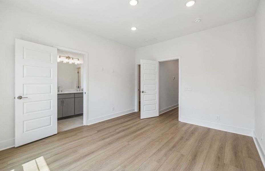 Spacious, unfurnished interior of a new home in Skyline, Nashville (Image 27). Spacious, unfurnished interior of a new home in Skyline, Nashville (Image 27).