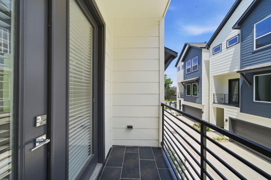 Exterior details and patio area of a home in Cedar Post, Houston (Image 3). Exterior details and patio area of a home in Cedar Post, Houston (Image 3).
