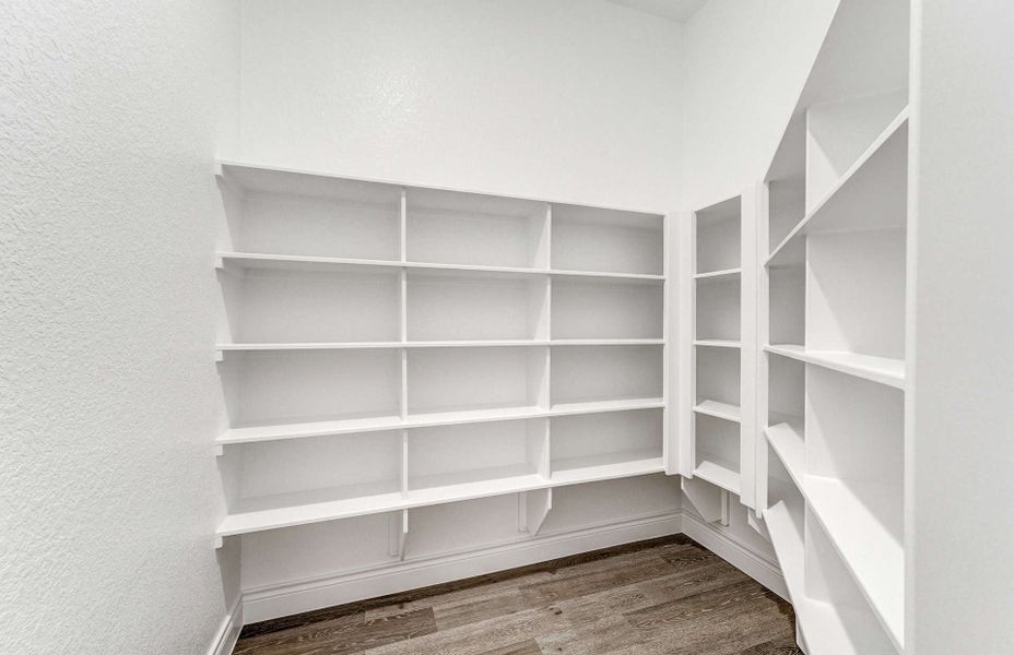 Spacious, unfurnished interior of a new home in Bridgeland 60′, Cypress (Image 23).