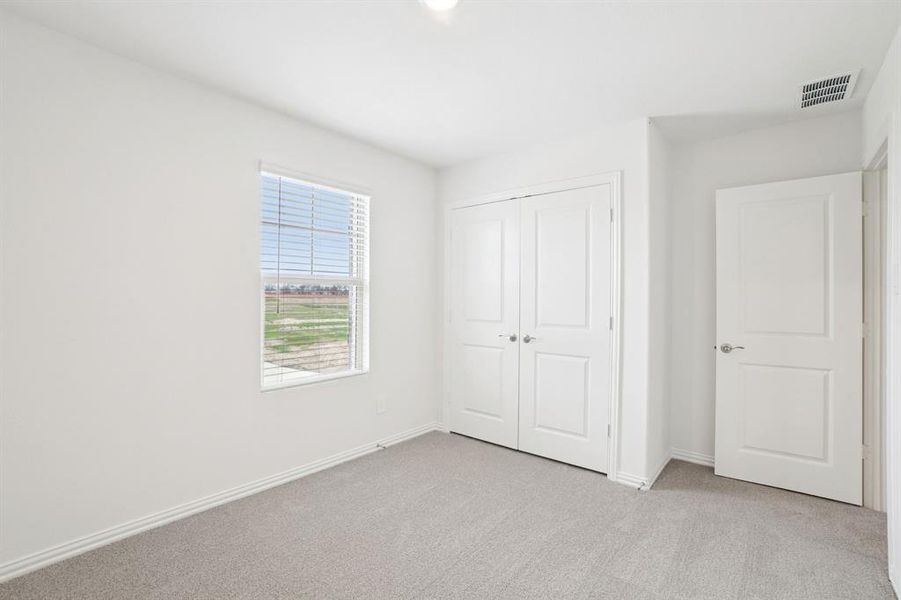 Photo is not of the actual home, but is an inspirational photo of builder’s model home and may depict options, furnishings, and/or decorator features that are not included. Photo is not of the actual home, but is an inspirational photo of builder’s model home and may depict options, furnishings, and/or decorator features that are not included.