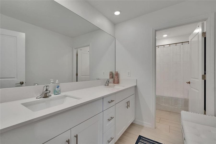 Furnished interior view inside a new home in , Zephyrhills (Image 8).