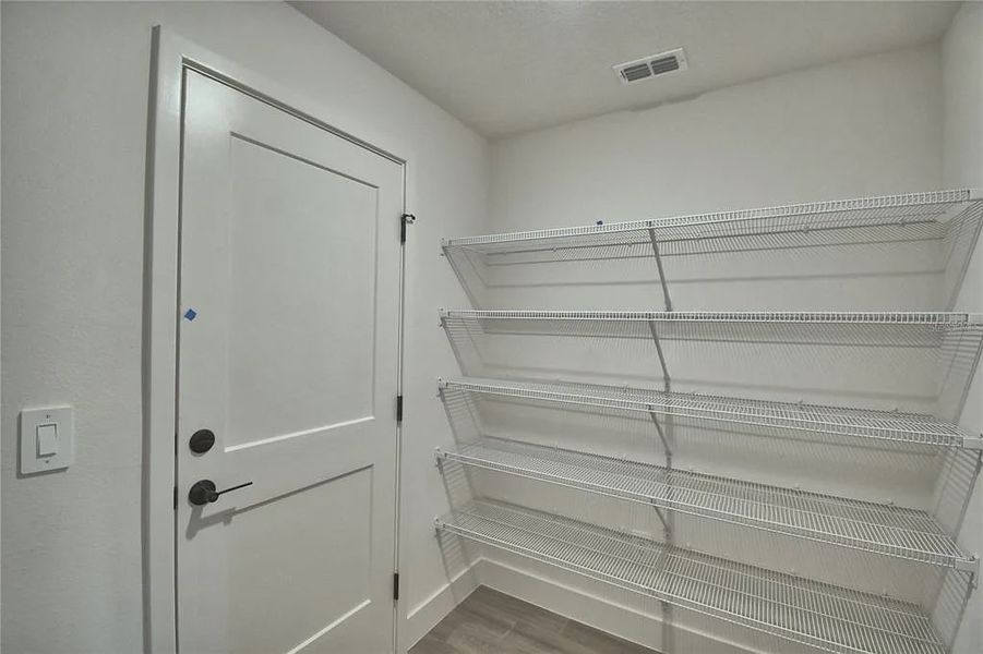 Spacious, unfurnished interior of a new home in Lake Juliana Estates, Auburndale (Image 18).