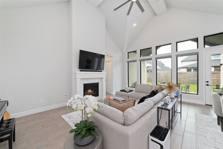 Furnished interior view inside a new home in Cross Creek Ranch, Fulshear (Image 17).