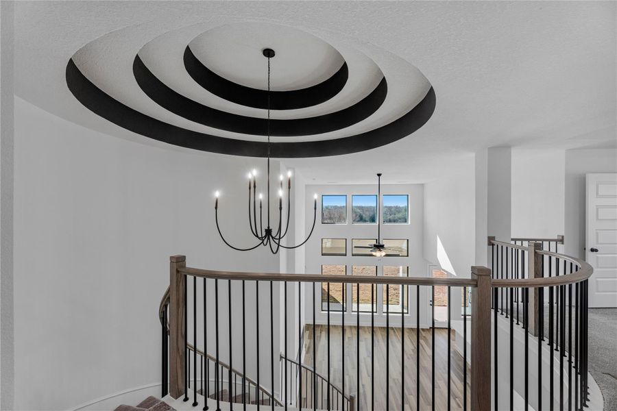 Representative image. Features, selections and colors may vary.