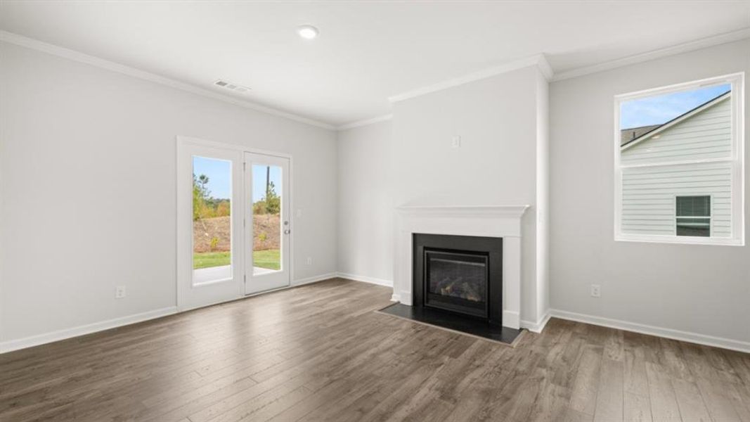 Spacious, unfurnished interior of a new home in Parkside at Carter Grove, Cartersville (Image 30).