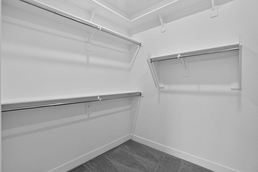Spacious, unfurnished interior of a new home in Artisan at Asante, Surprise (Image 17).