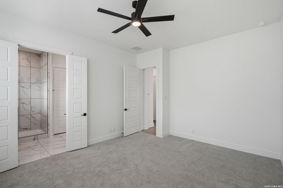 Spacious, unfurnished interior of a new home in Centero at Stone Oak, San Antonio (Image 36). Spacious, unfurnished interior of a new home in Centero at Stone Oak, San Antonio (Image 36).