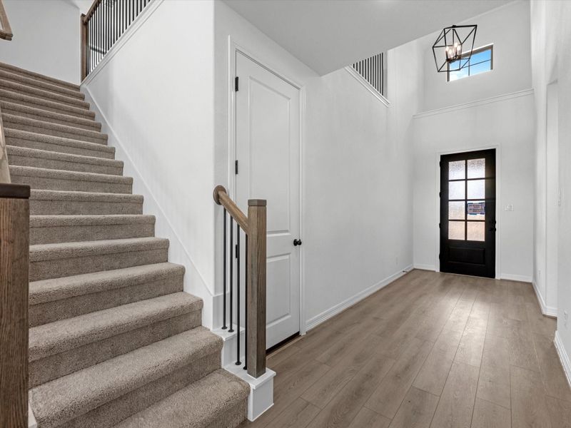 Spacious, unfurnished interior of a new home in Austin Point, Richmond (Image 14).
