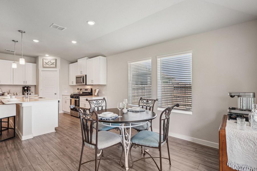 Furnished interior view inside a new home in Sundance Cove - Classic Series, Crosby (Image 10). Furnished interior view inside a new home in Sundance Cove - Classic Series, Crosby (Image 10).