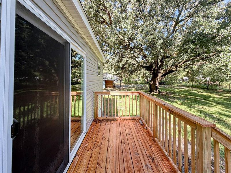 Exterior details and patio area of a home in , Polk City (Image 13).