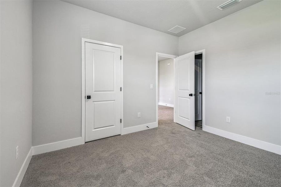 Spacious, unfurnished interior of a new home in The Peninsula at Rhodine Lake, Riverview (Image 37). Spacious, unfurnished interior of a new home in The Peninsula at Rhodine Lake, Riverview (Image 37).