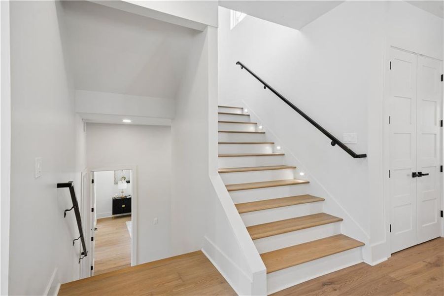 Spacious, unfurnished interior of a new home in , Atlanta (Image 22).