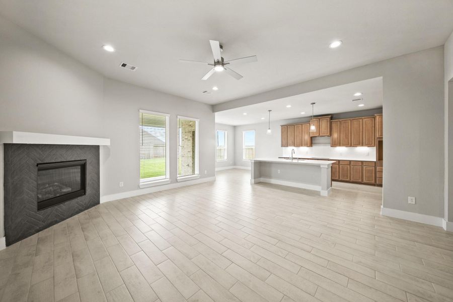 Spacious, unfurnished interior of a new home in Beacon Hill, Waller (Image 22). Spacious, unfurnished interior of a new home in Beacon Hill, Waller (Image 22).