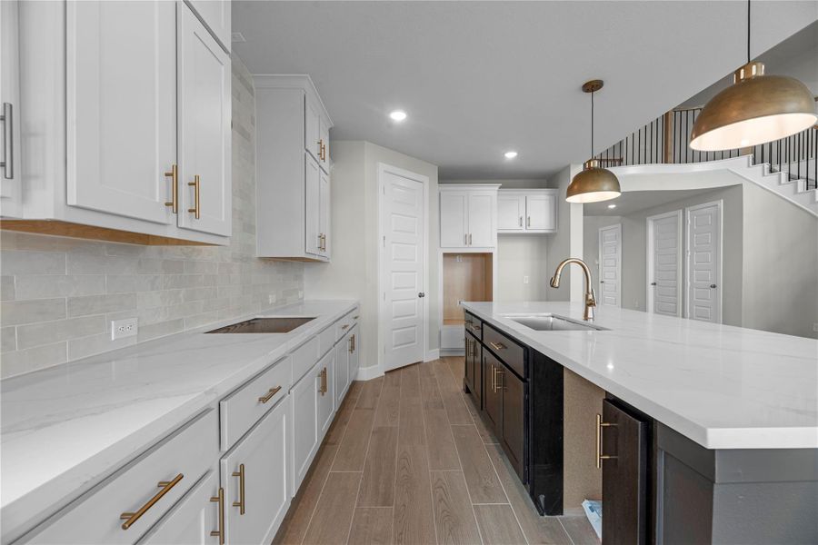 Furnished interior view inside a new home in Cross Creek West, Fulshear (Image 10).