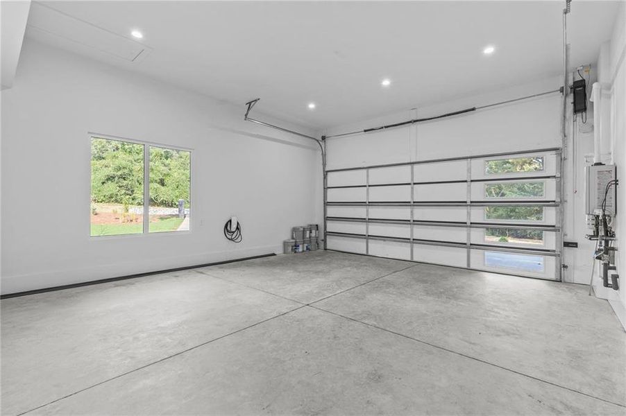Spacious, unfurnished interior of a new home in , Winder (Image 44).