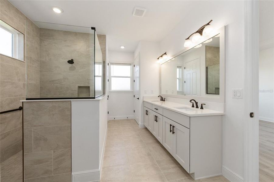 Furnished interior view inside a new home in , Ocala (Image 9).