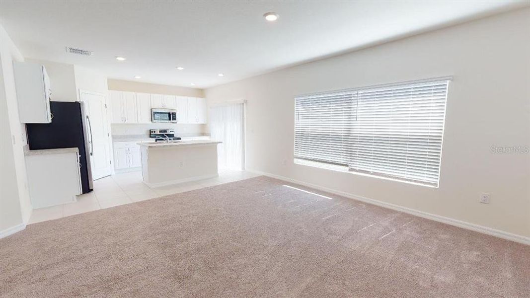 Spacious, unfurnished interior of a new home in Brookland Park, Auburndale (Image 11).
