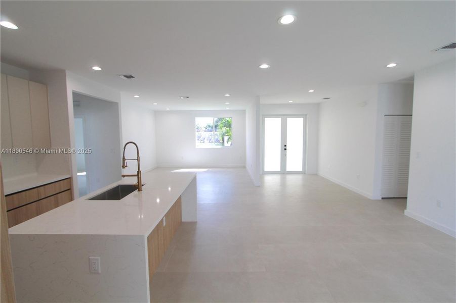 Image 28 of a home in .