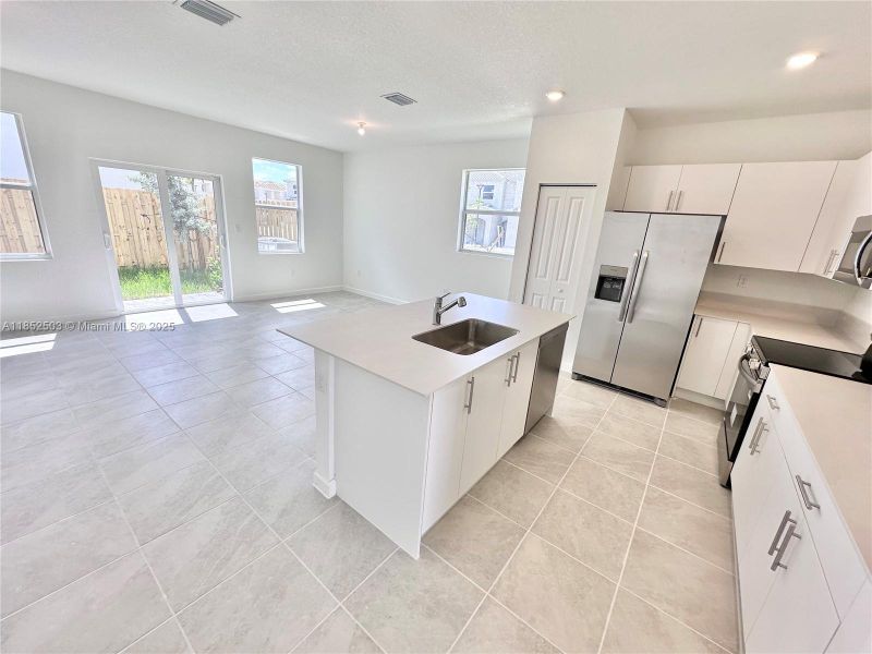 Image 28 of a home in .