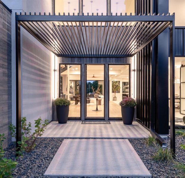 Image 12 of a home in .