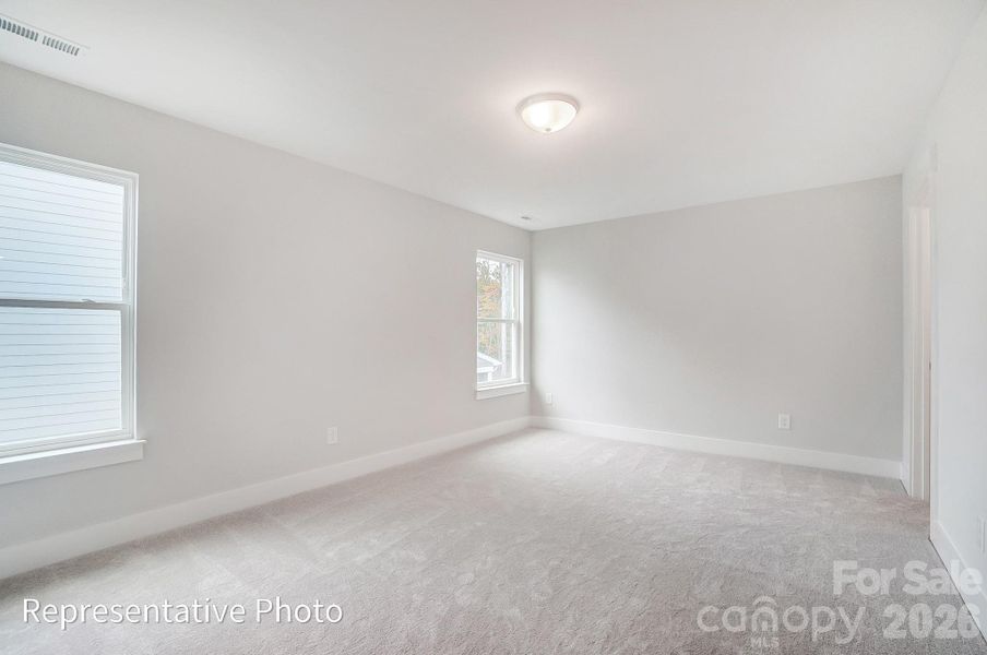 Spacious, unfurnished interior of a new home in The Enclave at Laurelbrook, Sherrills Ford (Image 25).