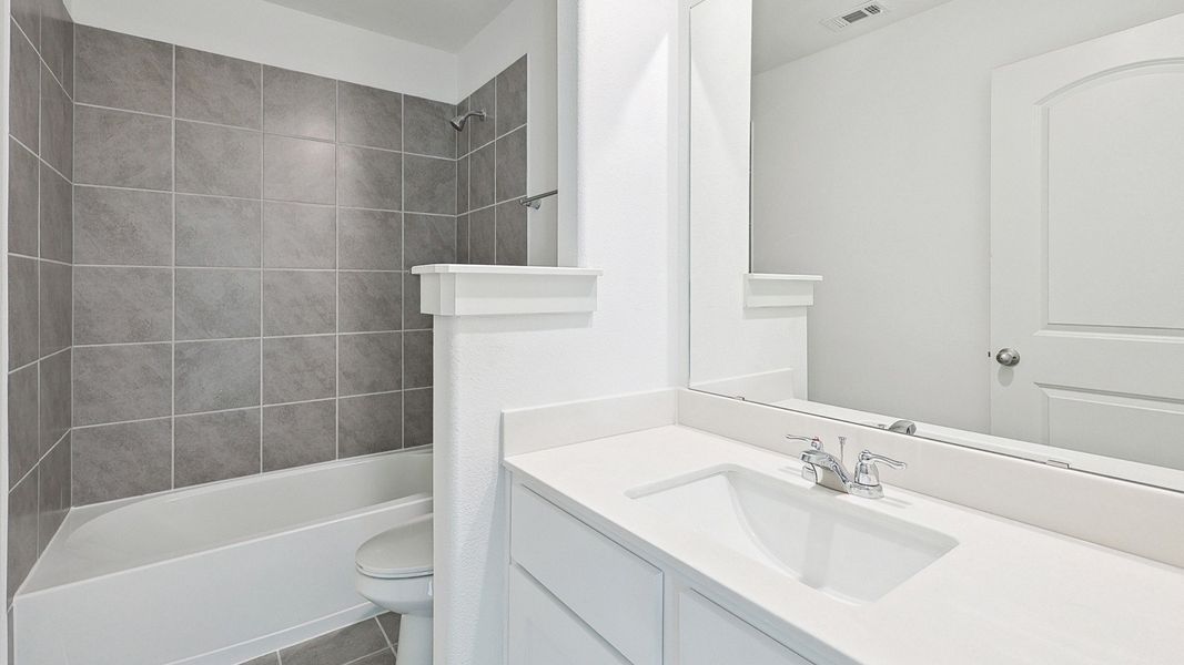 Representative furnished interior of a home built from the Latitude by Brightland Homes in Mostyn Springs, Magnolia (Image 16).