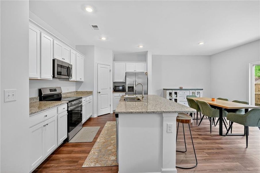 Furnished interior view inside a new home in , Union City (Image 7).