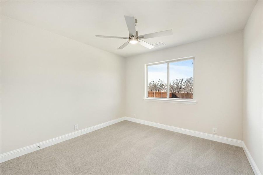 Spacious, unfurnished interior of a new home in El Dorado, Granbury (Image 28).
