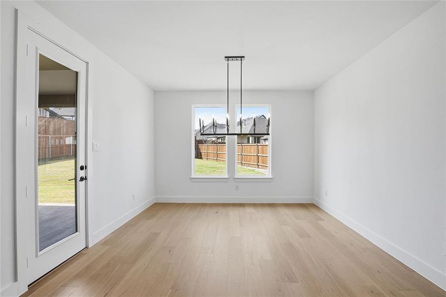Spacious, unfurnished interior of a new home in Talon Hills, Fort Worth (Image 19). Spacious, unfurnished interior of a new home in Talon Hills, Fort Worth (Image 19).