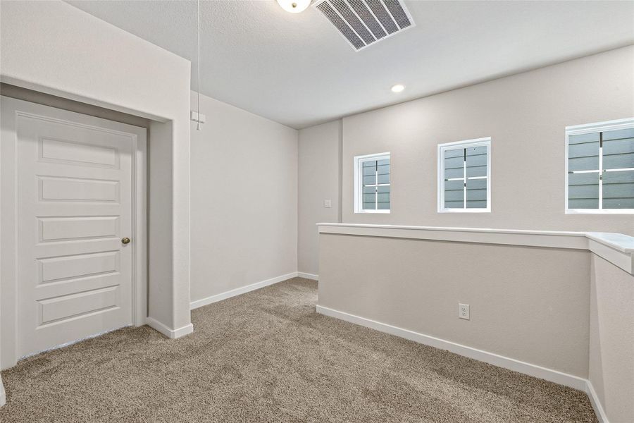 Spacious, unfurnished interior of a new home in Park Row Village, Houston (Image 35). Spacious, unfurnished interior of a new home in Park Row Village, Houston (Image 35).