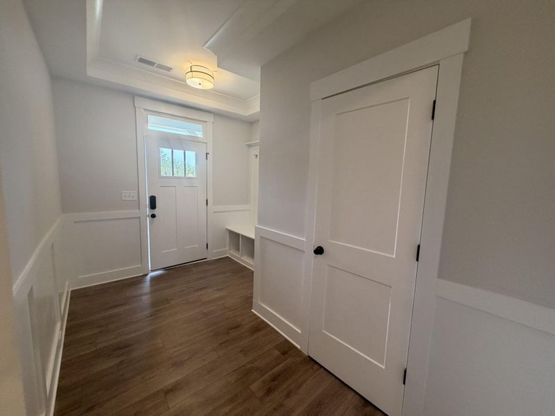 Spacious, unfurnished interior of a new home in Blythe Mill Townhomes, Waxhaw (Image 11).