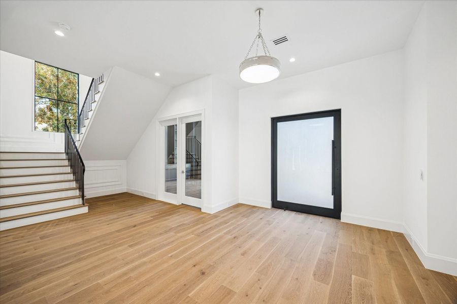 Spacious, unfurnished interior of a new home in , Houston (Image 37). Spacious, unfurnished interior of a new home in , Houston (Image 37).