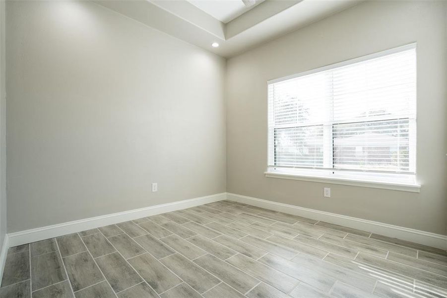 Spacious, unfurnished interior of a new home in , Dublin (Image 27).