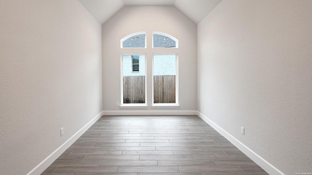 Spacious, unfurnished interior of a new home in Johnson Ranch 55', Bulverde (Image 20).