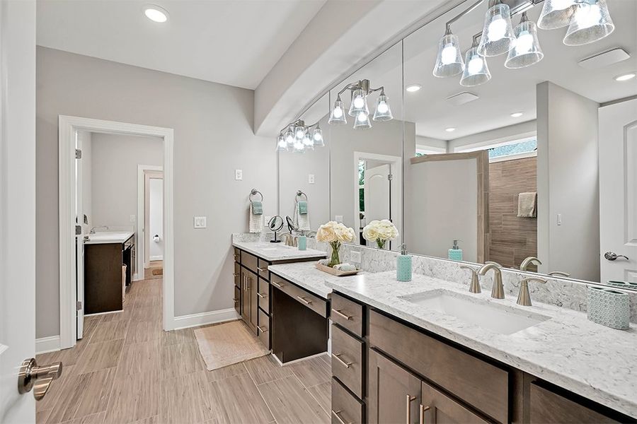 Jonesport, Master Bathroom