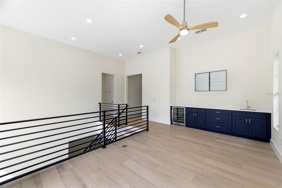 Spacious, unfurnished interior of a new home in , St. Petersburg (Image 40).