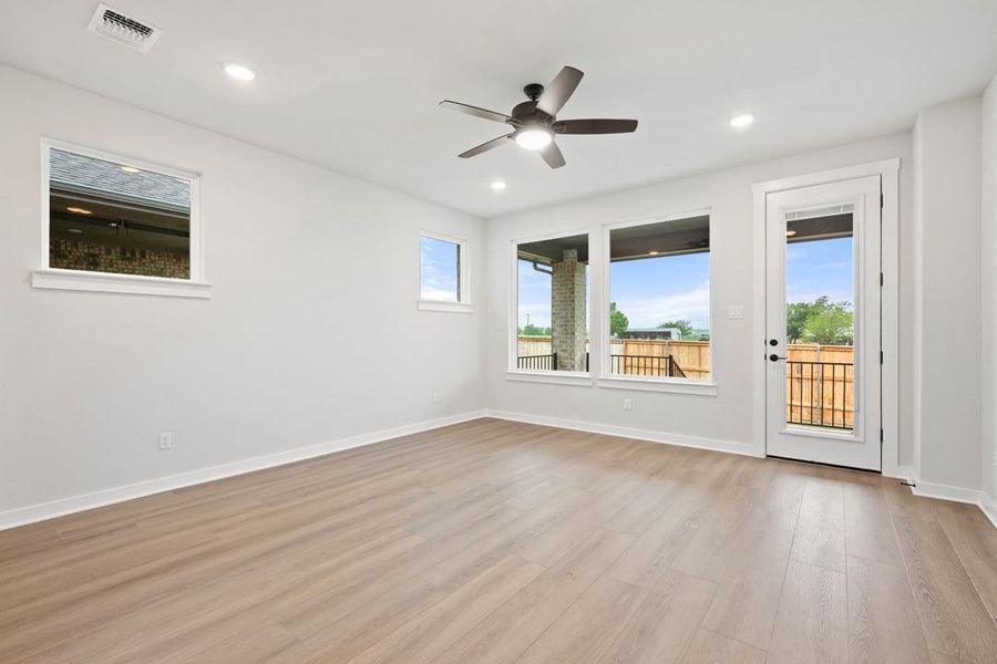 Spacious, unfurnished interior of a new home in Flora, Hutto (Image 26).