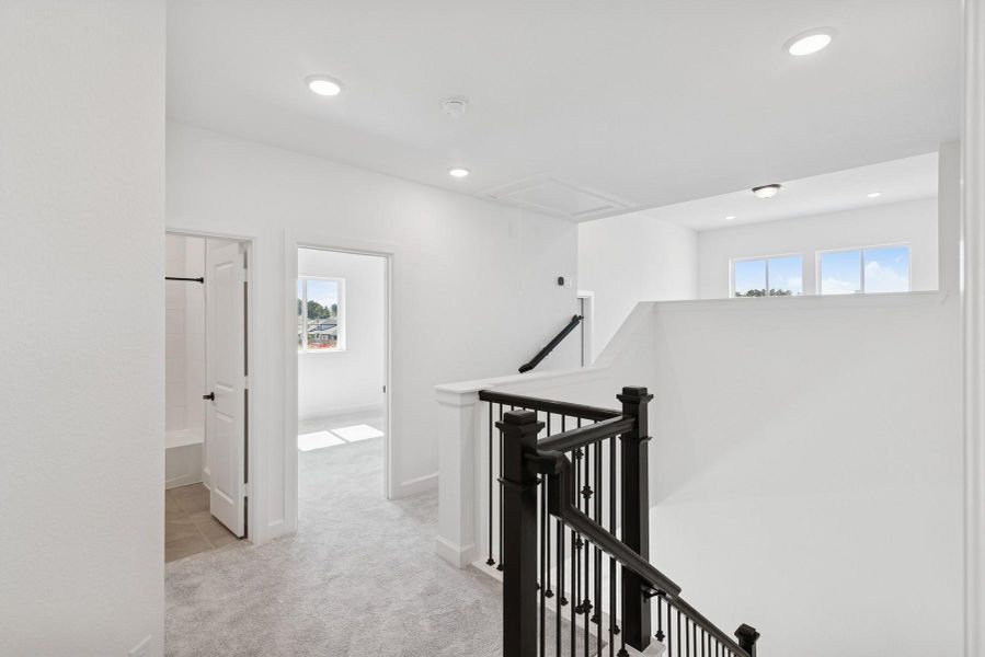 Spacious, unfurnished interior of a new home in ARTAVIA 45' Homesites, Conroe (Image 20).