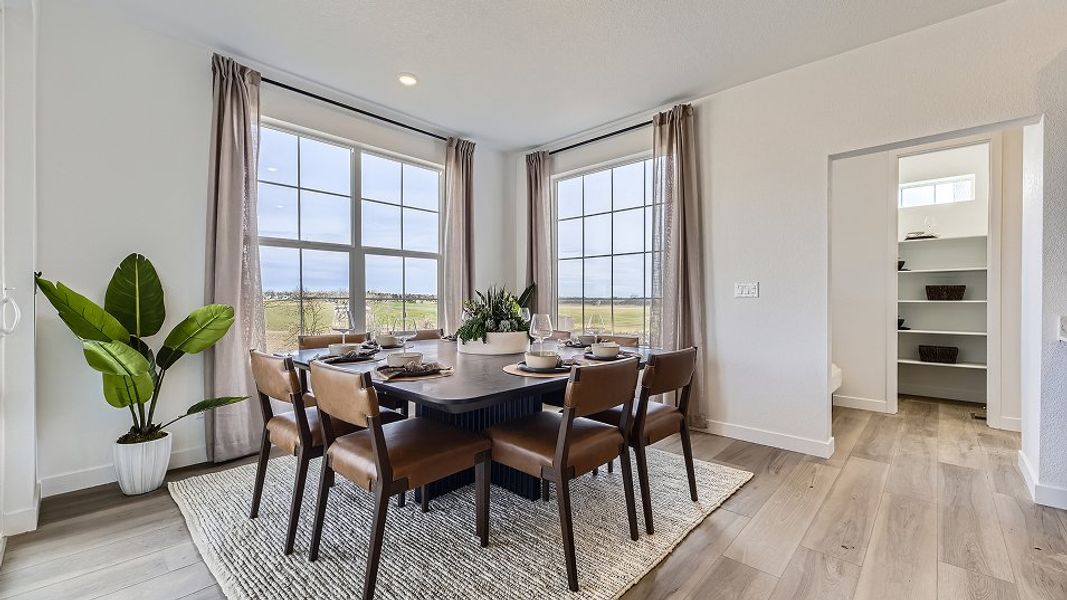 041725 2576 Ashbrook Nook 1of2 F1 041725 2576 Ashbrook Nook 1of2 F1