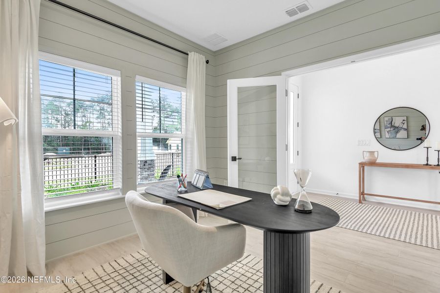 Furnished interior view inside a new home in , Middleburg (Image 11).