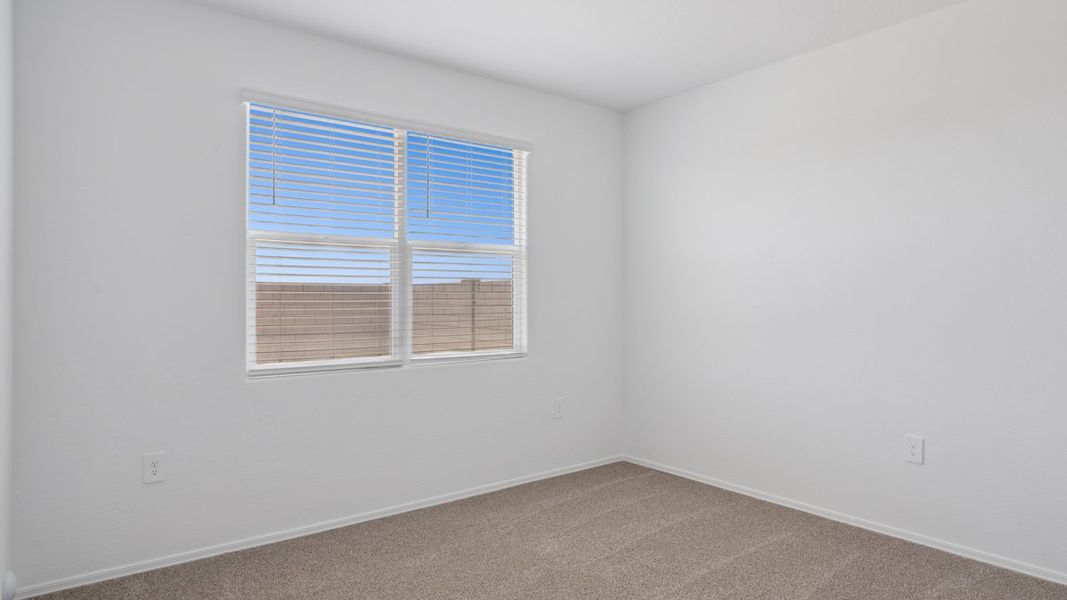Spacious, unfurnished interior of a new home in Magma Ranch Vistas, Florence (Image 12).