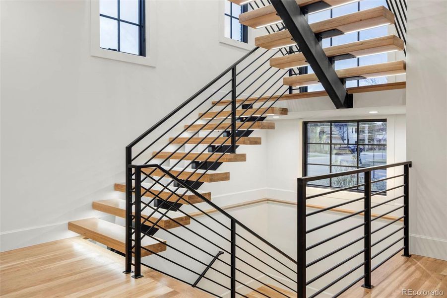 Spacious, unfurnished interior of a new home in , Denver (Image 36).