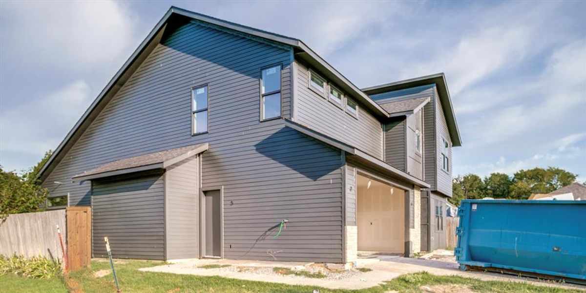 Front exterior of a new home in , McKinney, TX, highlighting curb appeal (Image 1). Front exterior of a new home in , McKinney, TX, highlighting curb appeal (Image 1).