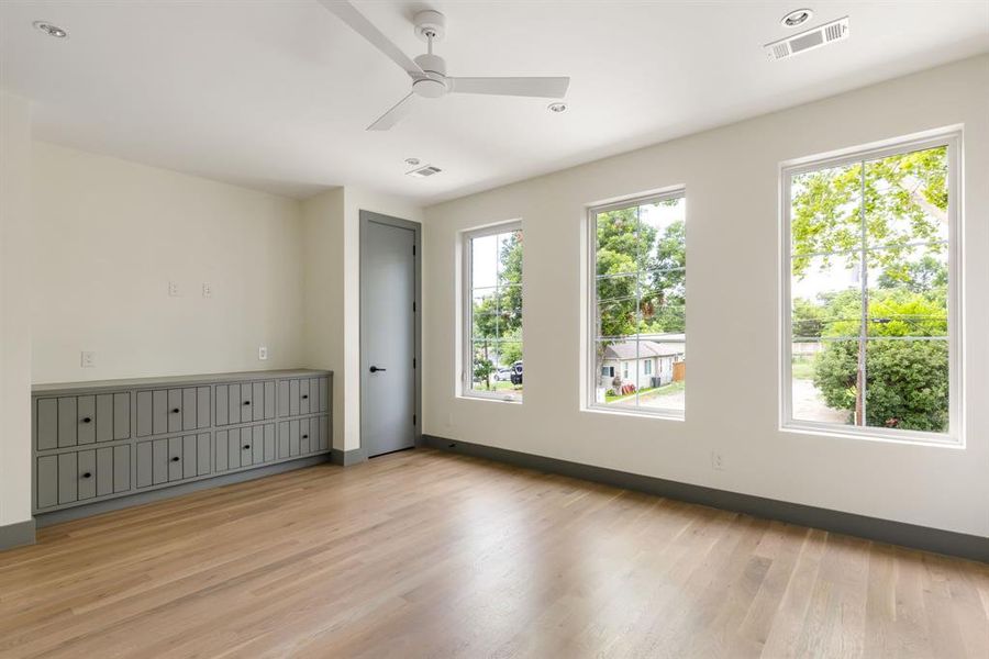 Spacious, unfurnished interior of a new home in , Dallas (Image 22). Spacious, unfurnished interior of a new home in , Dallas (Image 22).