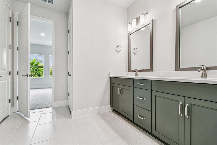 Owner's Bath Owner's Bath